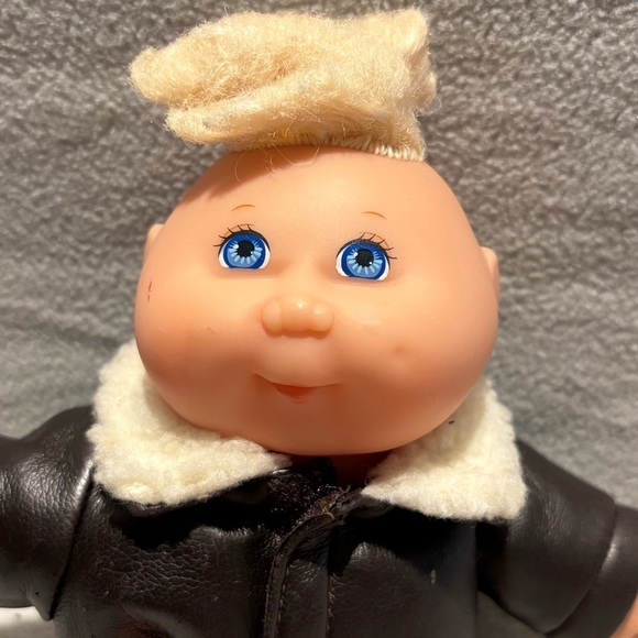 Cabbage Patch Kids Other - Vintage 1995 Mattel Cabbage Patch Kids Doll Blonde Hair Blue Eyes Collectible
